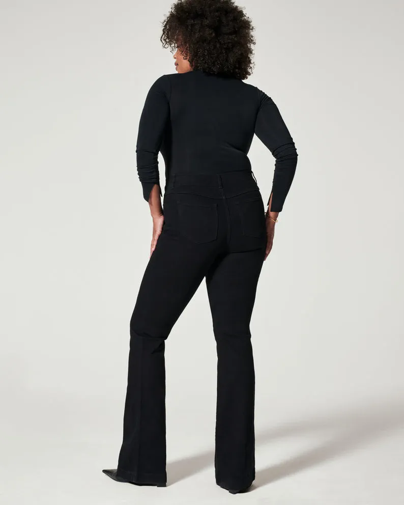 Flare Jeans • Clean Black