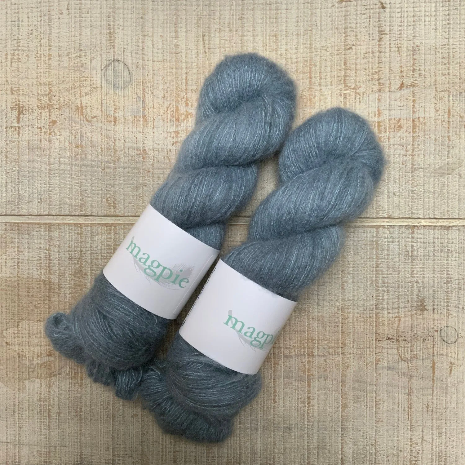 Magpie Fibers Plume