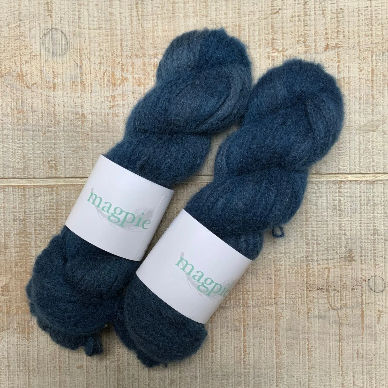 Magpie Fibers Plume