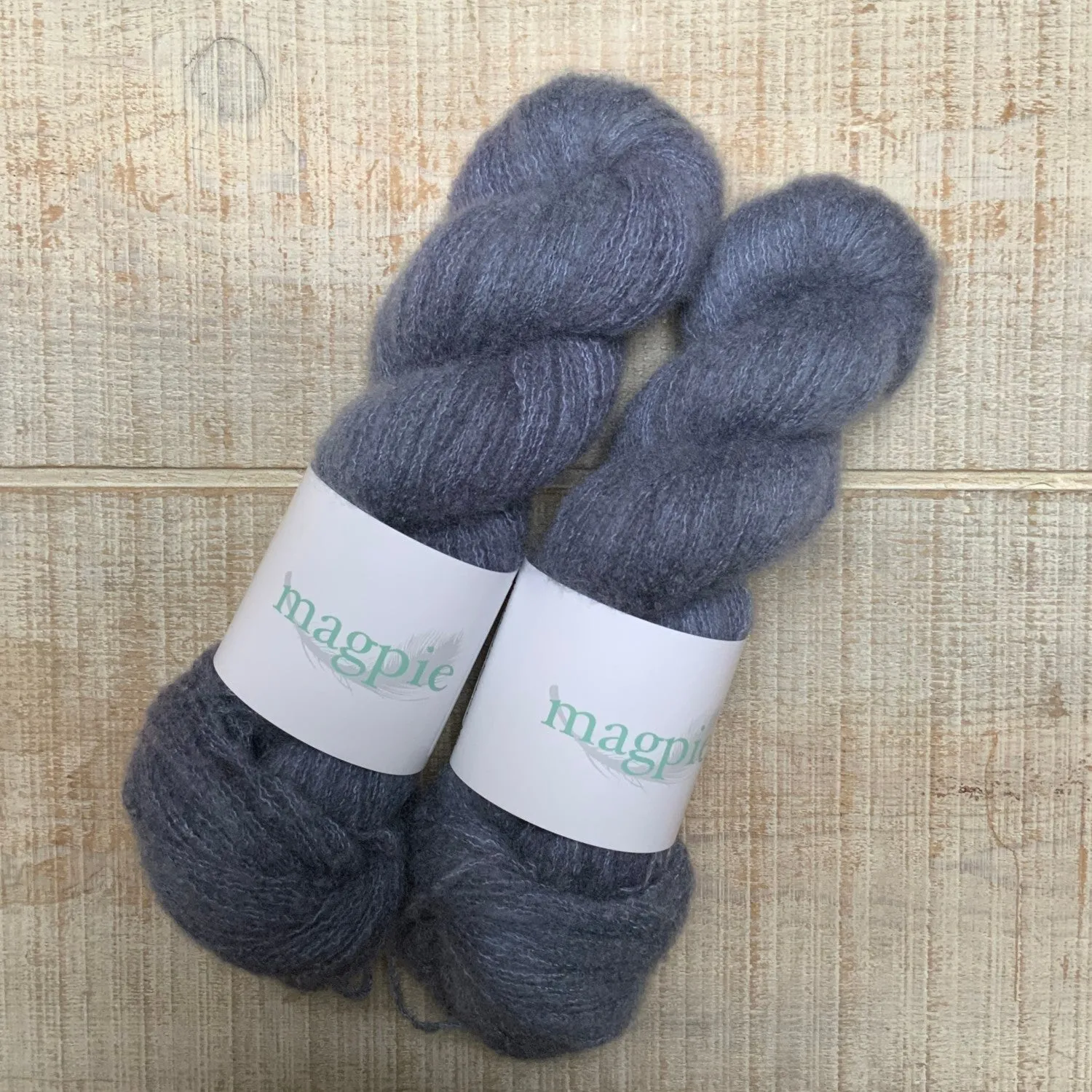 Magpie Fibers Plume