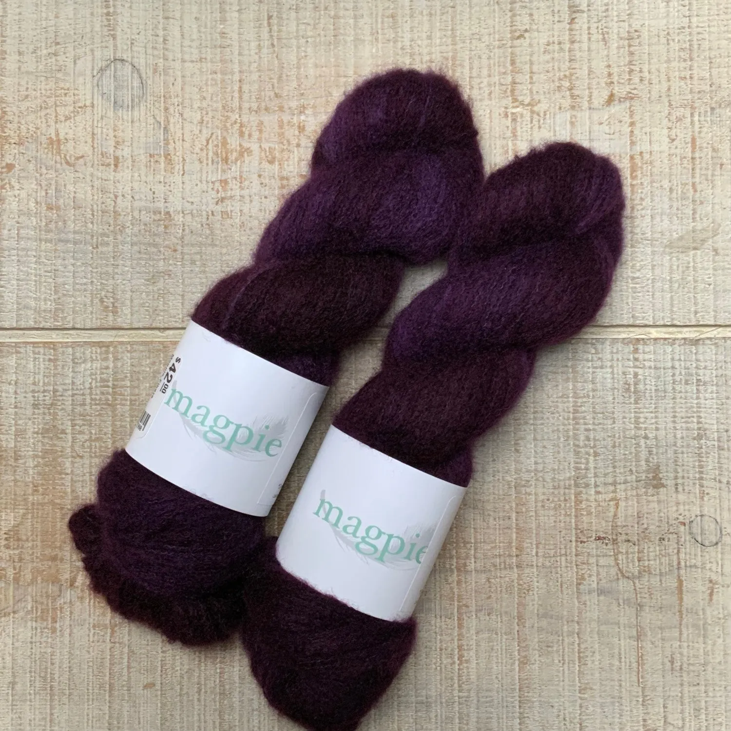 Magpie Fibers Plume