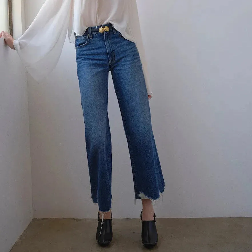 The Relaxed Straight Denim | Beluga Modern Chew